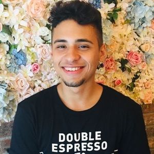 Meet your Posher, Alex